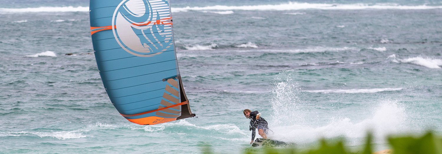 nafukovaci kite fx cabrinha 2020 windsurfing karlin freestyle kite modry